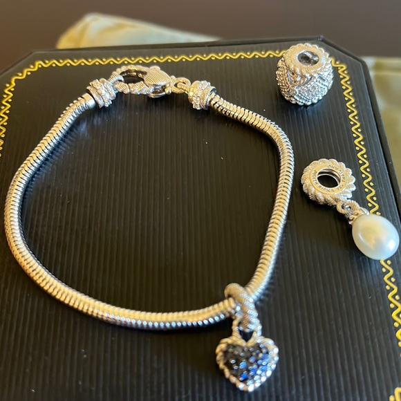 Judith Ripka Sterling snake chain charm bracelet